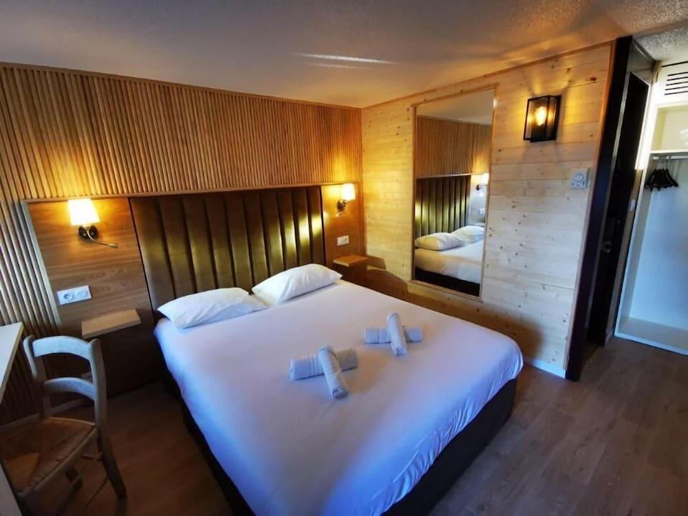 The Originals Access, Hotel 푸아 외부 사진